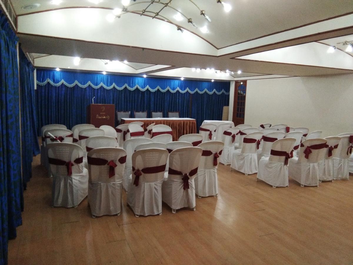 Hotel Pankaj Thiruvananthapuram Bagian luar foto