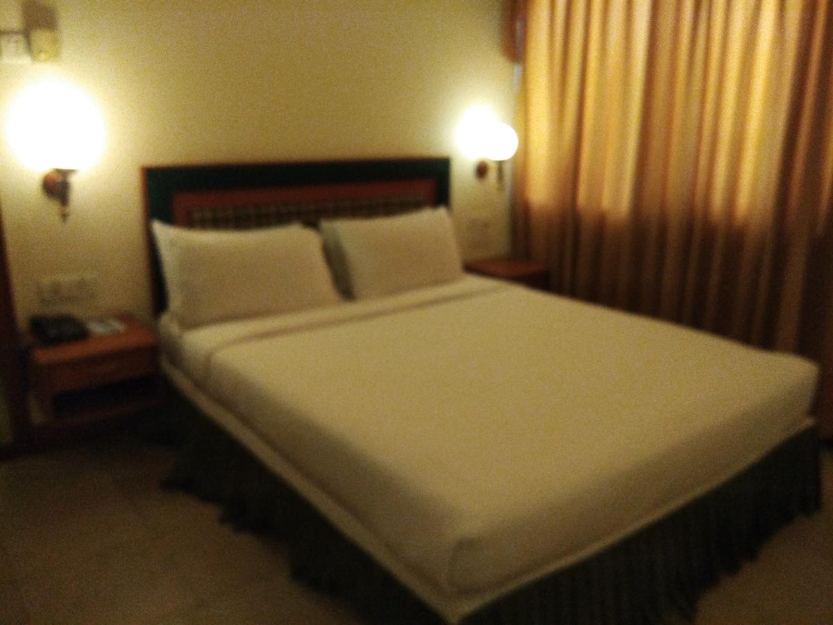 Hotel Pankaj Thiruvananthapuram Bagian luar foto