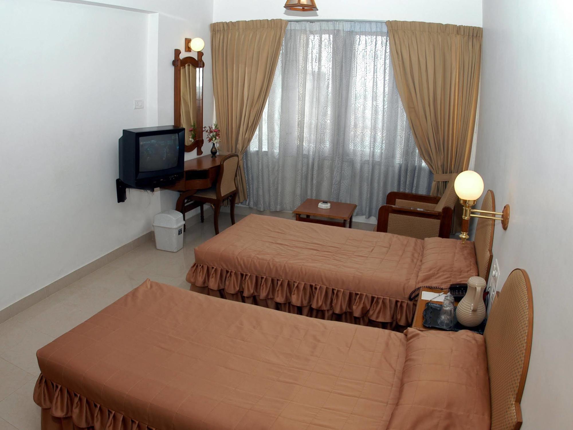 Hotel Pankaj Thiruvananthapuram Bagian luar foto